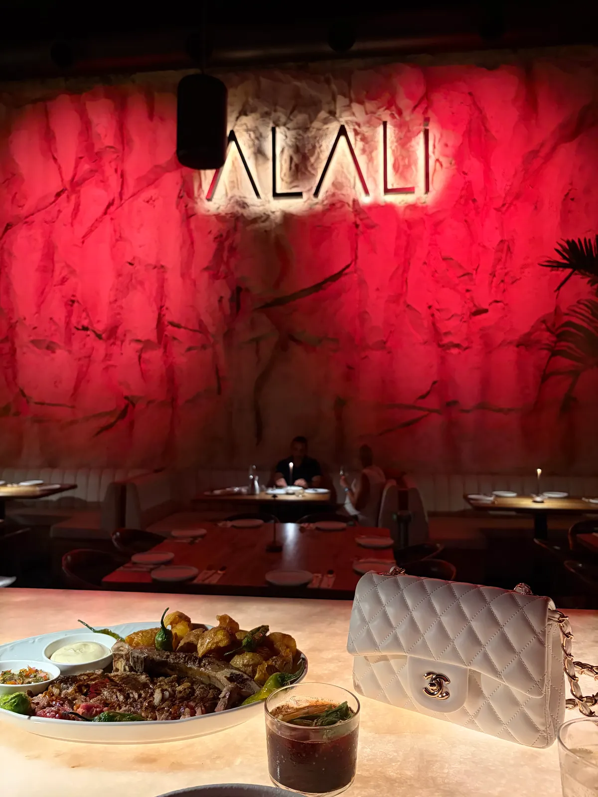 Alali, Tel Aviv: a beautiful room, and a steak I wanted more from (photo 1)