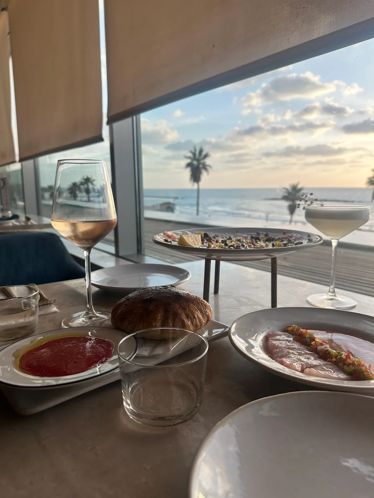 Manara, Tel Aviv: the best kosher date spot, fresh fish and a sunset sea view (photo 1)