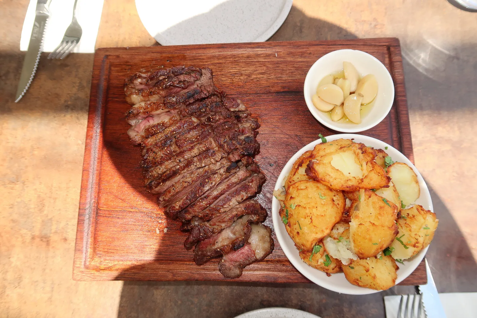 Mariposa, Caesarea: one of the best kosher steaks in Israel, at the golf club (photo 2)
